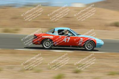media/Jun-01-2025-CalClub SCCA (Sun) [[eae223c5dd]]/Group 5/Qualifying/